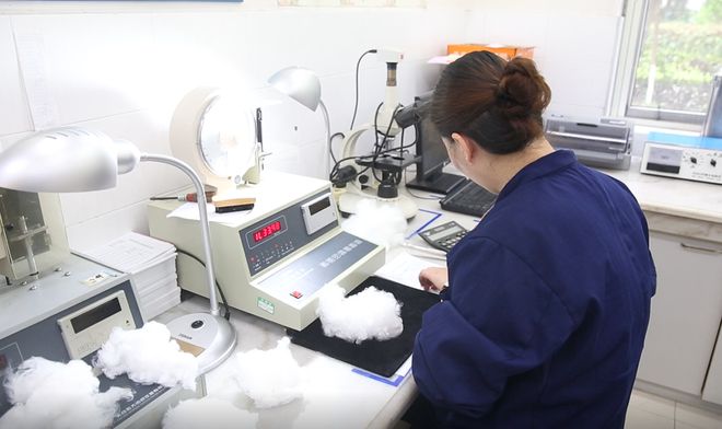 你所穿的NIKE、優衣庫、H&M等品牌，原材料或許都來自金山這家紡織技術開發企業